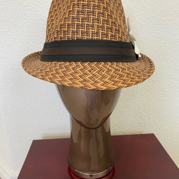 Fedora w/Tiare - Picture 2 of 6